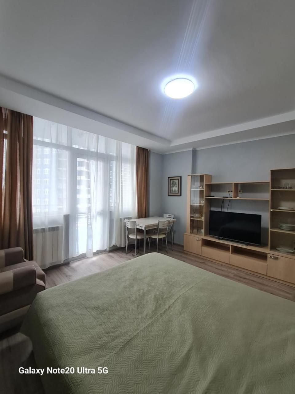Yalcin Star Residence Apartment 300 Batumi Exteriör bild
