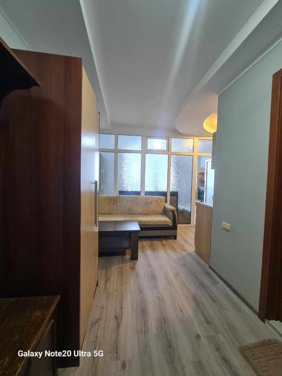 Yalcin Star Residence Apartment 300 Batumi Exteriör bild